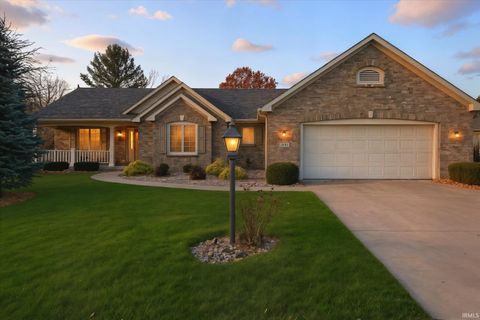 Photo of 1601 Canton Drive, Goshen, IN 46526 (MLS # 202547516)