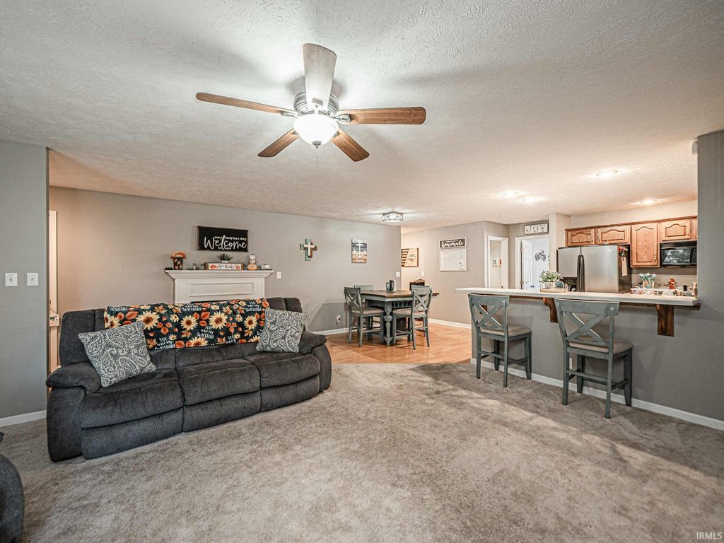 Photo of 6424 Highcroft Drive, Evansville, IN 47715 (MLS # 202605495)