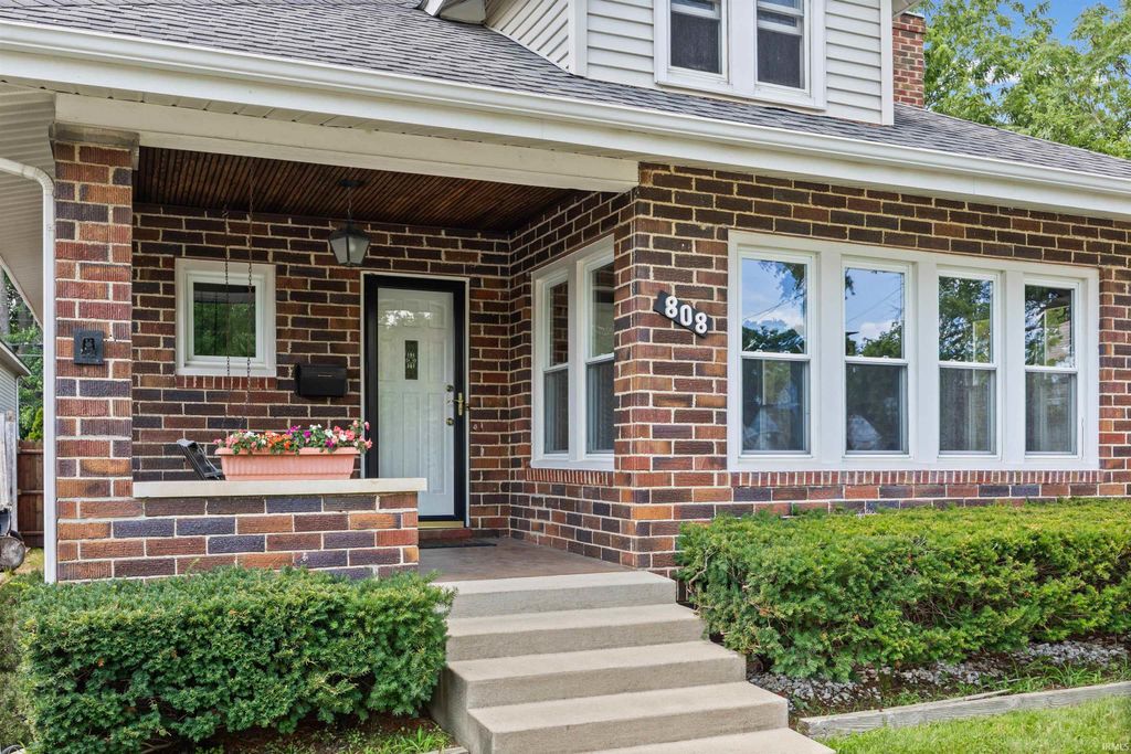 Photo of 808 S 22nd Street, Lafayette, IN 47905 (MLS # 202626593)