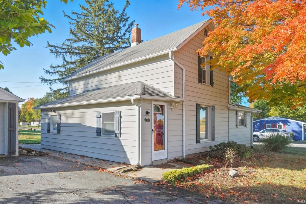 Photo of 218 Clingerman Avenue, Churubusco, IN 46723 (MLS # 202542959)