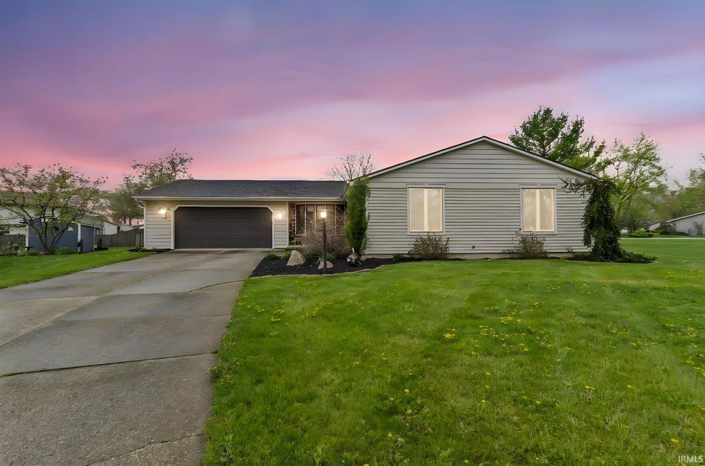 Photo of 8506 Maple Bluff Court, New Haven, IN 46774 (MLS # 202613781)