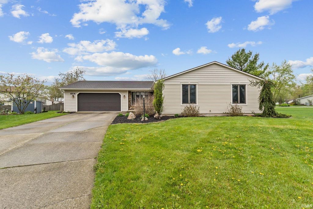 Photo of 8506 Maple Bluff Court, New Haven, IN 46774 (MLS # 202613781)