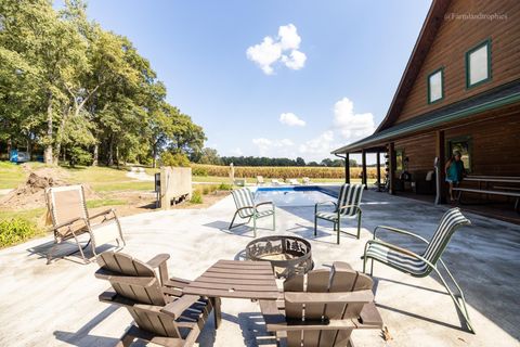 Tiny photo for 4108 N 100 W, Rochester, IN 46970 (MLS # 202541254)