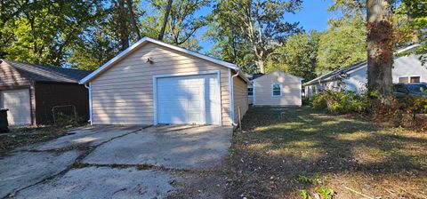Tiny photo for 4423 Bowser Avenue, Fort Wayne, IN 46806 (MLS # 202541248)