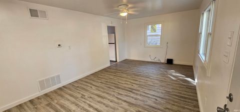 Tiny photo for 4423 Bowser Avenue, Fort Wayne, IN 46806 (MLS # 202541248)