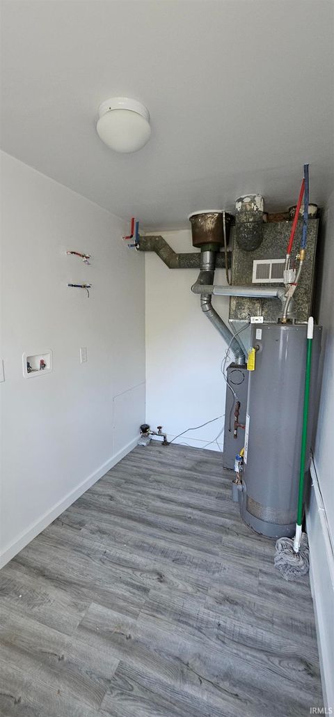 Tiny photo for 4423 Bowser Avenue, Fort Wayne, IN 46806 (MLS # 202541248)