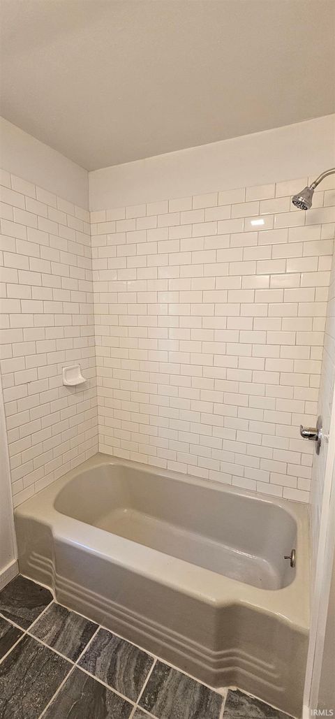 Tiny photo for 4423 Bowser Avenue, Fort Wayne, IN 46806 (MLS # 202541248)