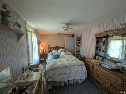 Tiny photo for 47 E 15th Street, Vincennes, IN 47591 (MLS # 202635096)