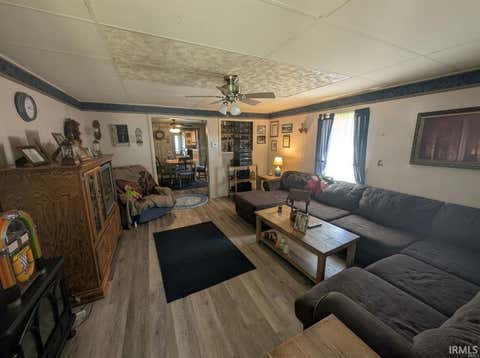 Tiny photo for 47 E 15th Street, Vincennes, IN 47591 (MLS # 202635096)