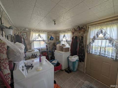Tiny photo for 47 E 15th Street, Vincennes, IN 47591 (MLS # 202635096)