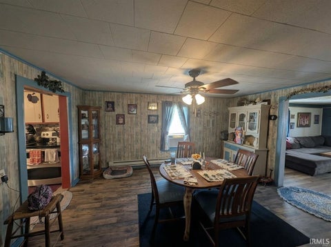 Tiny photo for 47 E 15th Street, Vincennes, IN 47591 (MLS # 202635096)
