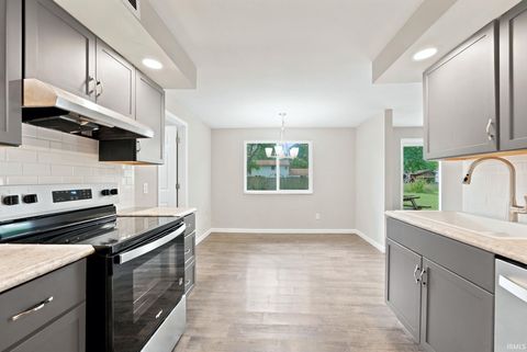 Tiny photo for 6016 Arlene Avenue, Fort Wayne, IN 46816 (MLS # 202624729)