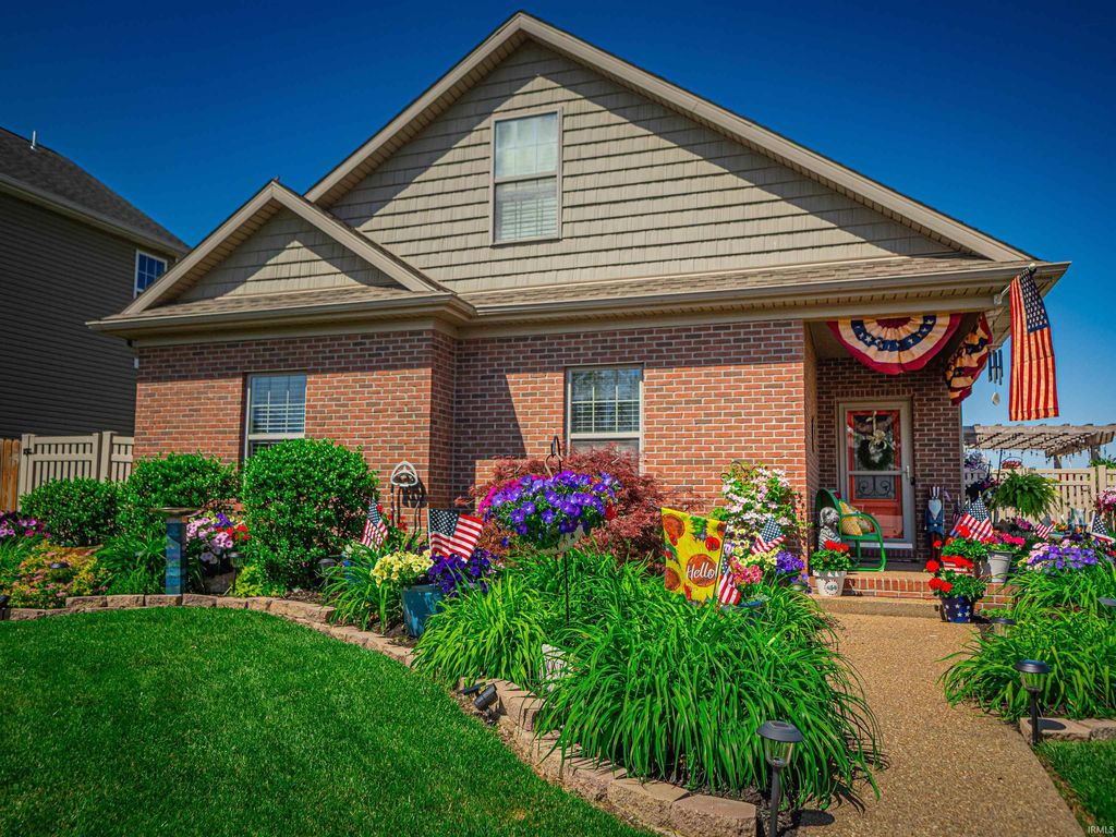 Photo of 15508 Shakespeare Drive, Evansville, IN 47725 (MLS # 202618098)