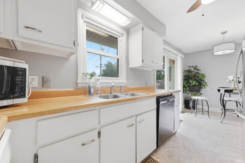 Tiny photo for 2536 Whitehall Drive, Lafayette, IN 47909 (MLS # 202639966)