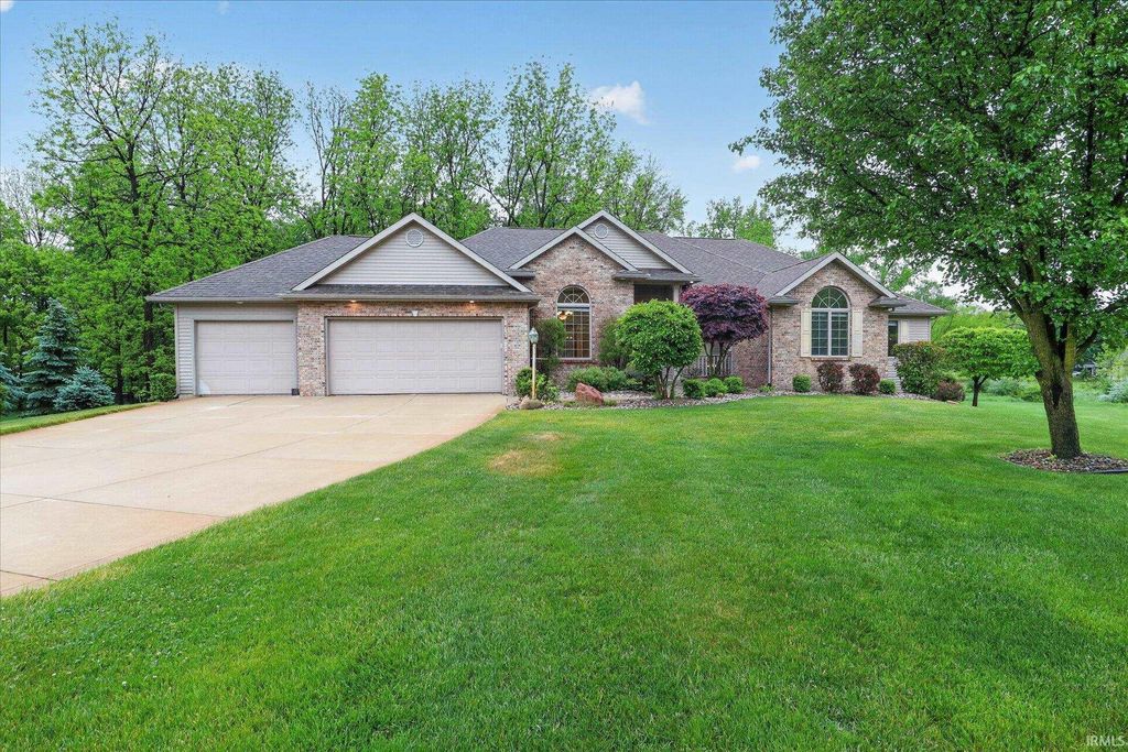 Photo of 19242 Broken Tree Court, Bristol, IN 46507 (MLS # 202619887)