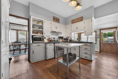 Tiny photo for 507 E Columbia Street, Flora, IN 46929 (MLS # 202623786)