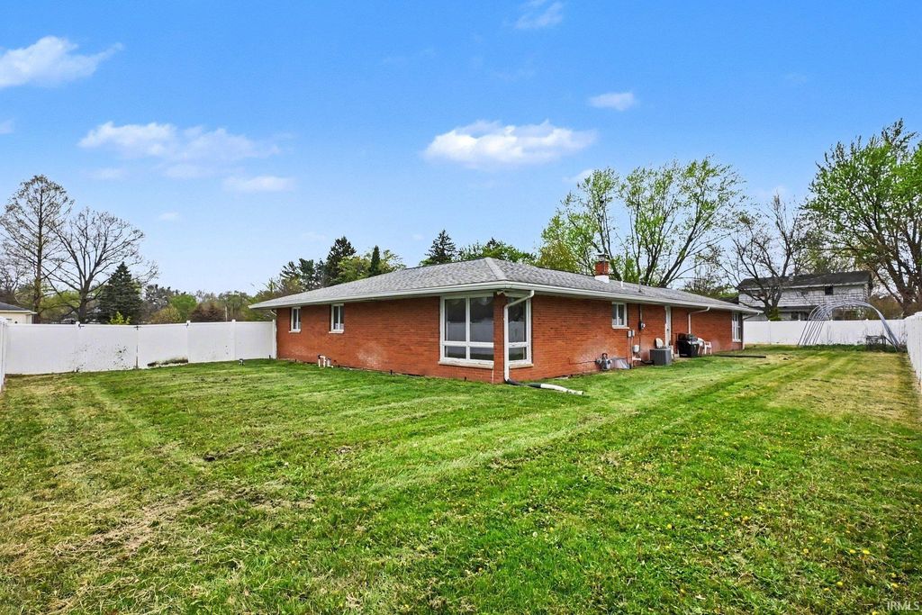 Photo of 53050 Crestview Drive, South Bend, IN 46635 (MLS # 202615252)