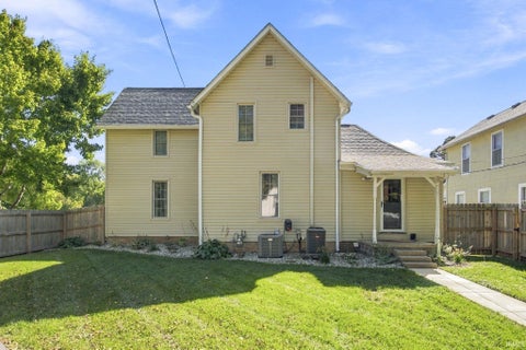 Tiny photo for 323 E Madison Street, Delphi, IN 46923 (MLS # 202641345)