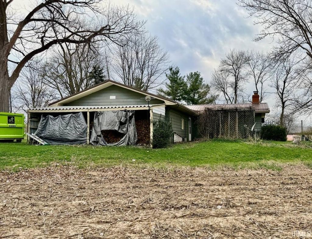 Photo of 1415 S Raber Road, Columbia City, IN 46725 (MLS # 202611455)