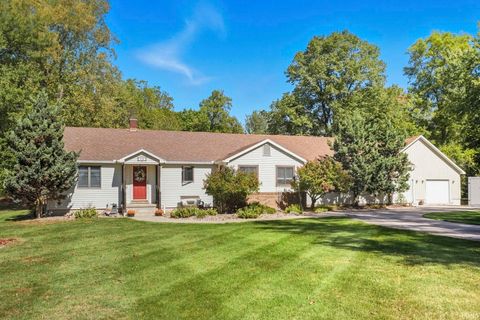 Photo of 410 W 150 N, Columbia City, IN 46725 (MLS # 202541025)