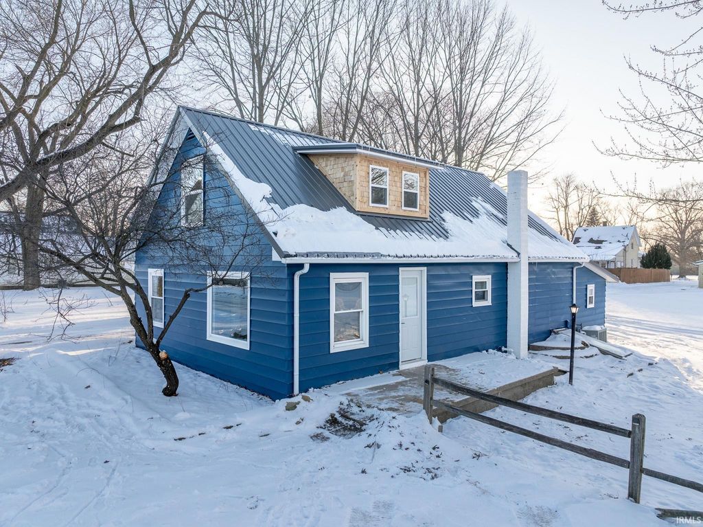 Photo of 308 S Pine Street, Akron, IN 46910 (MLS # 202602209)