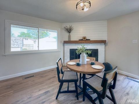 Tiny photo for 821 N BERKLEY Road, Kokomo, IN 46901 (MLS # 202615177)