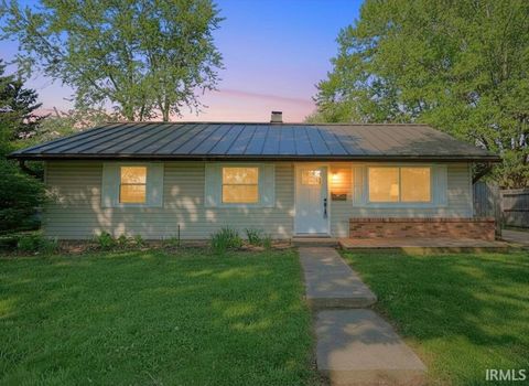 Tiny photo for 821 N BERKLEY Road, Kokomo, IN 46901 (MLS # 202615177)
