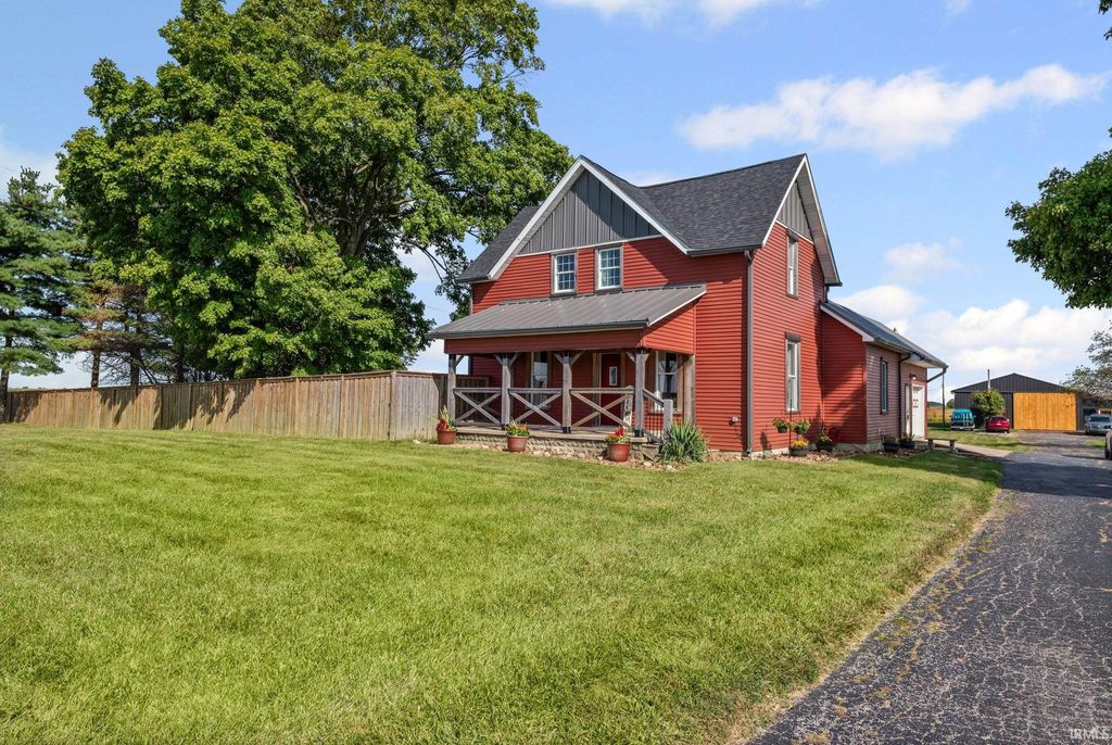 Photo of 8446 W State Road 32, Thorntown, IN 46071 (MLS # 202614691)