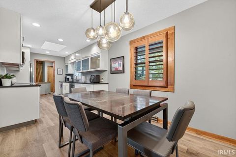 Tiny photo for 2160 S Ridgeview Road, Logansport, IN 46947 (MLS # 202541596)