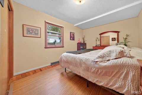 Tiny photo for 2160 S Ridgeview Road, Logansport, IN 46947 (MLS # 202541596)