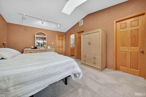 Tiny photo for 2160 S Ridgeview Road, Logansport, IN 46947 (MLS # 202541596)