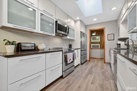 Tiny photo for 2160 S Ridgeview Road, Logansport, IN 46947 (MLS # 202541596)