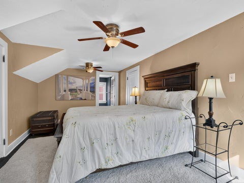 Tiny photo for 2013 Curdes Avenue, Fort Wayne, IN 46805 (MLS # 202637763)