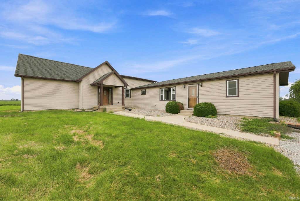 Photo of 6231 E 600, Gas City, IN 46933 (MLS # 202631644)