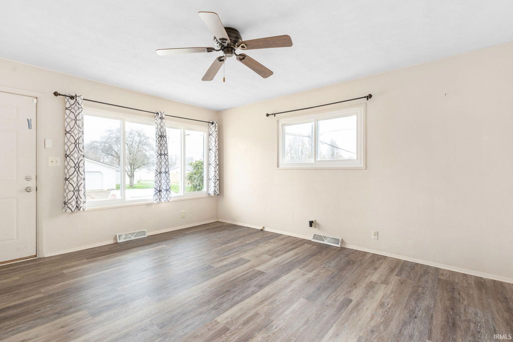 Photo of 2611 Delaware Street, Mishawaka, IN 46544 (MLS # 202611290)