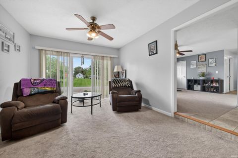 Tiny photo for 420 Coles Street, Logansport, IN 46947 (MLS # 202615670)