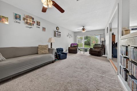 Tiny photo for 420 Coles Street, Logansport, IN 46947 (MLS # 202615670)