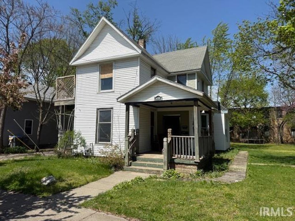 Photo of 620 W Crawford Street, Elkhart, IN 46514 (MLS # 202614133)