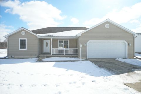 Photo of 2711 Widaman Street, Winona Lake, IN 46590 (MLS # 202604370)