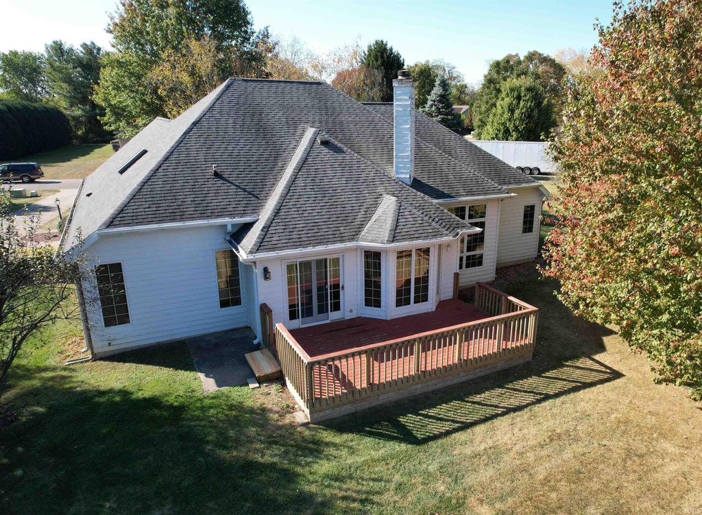 Photo of 97 N Sugar Cliff Drive, Crawfordsville, IN 47933 (MLS # 202610482)