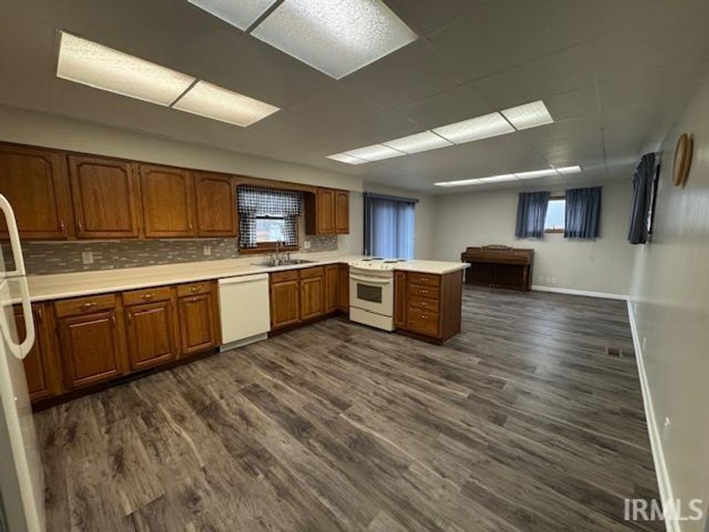 Photo of 0920 N 00 EW, Lagrange, IN 46761 (MLS # 202607900)