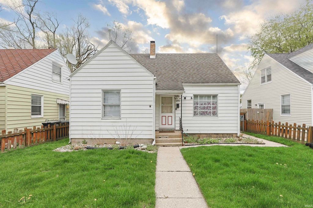 Photo of 1850 Johnson Street, South Bend, IN 46628 (MLS # 202614148)