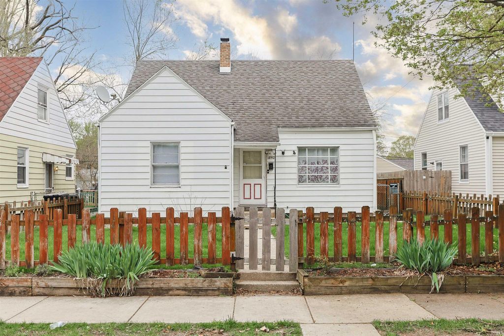 Photo of 1850 Johnson Street, South Bend, IN 46628 (MLS # 202614148)