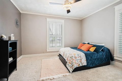 Tiny photo for 804 E Sycamore Street, Kokomo, IN 46901 (MLS # 202608556)