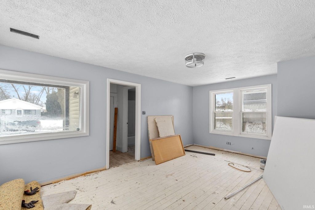 Photo of 513 Jackson Street, Mishawaka, IN 46544 (MLS # 202602738)