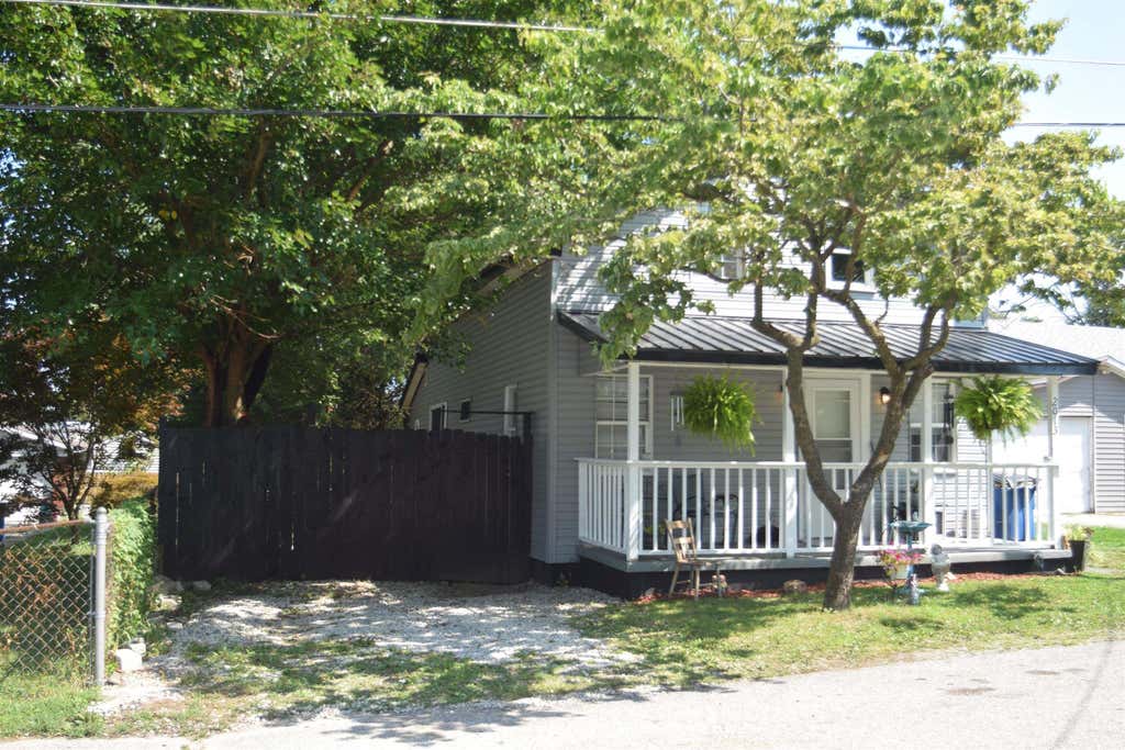 Photo of 2013 30th Street, Bedford, IN 47421 (MLS # 202631803)