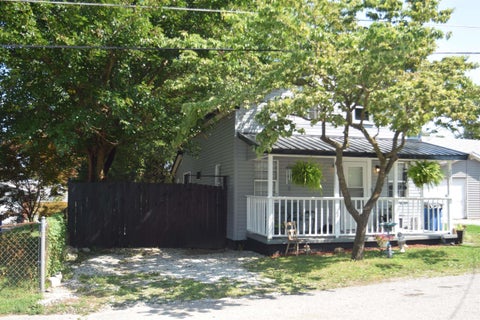 Photo of 2013 30th Street, Bedford, IN 47421 (MLS # 202631803)