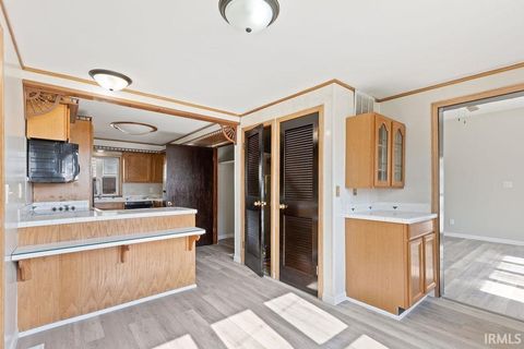 Tiny photo for 721 E MARKLAND Avenue, Kokomo, IN 46902 (MLS # 202520194)