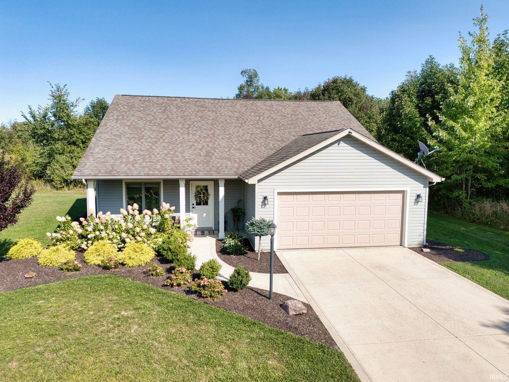 Photo of 2772 N 350 W, Columbia City, IN 46725 (MLS # 202549796)