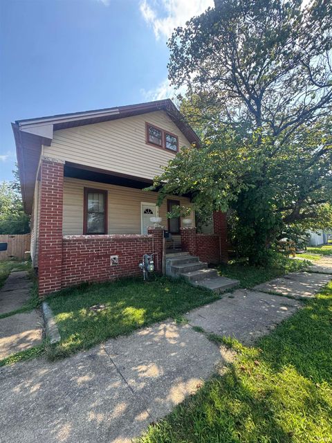 Photo for 615 E Florida Avenue